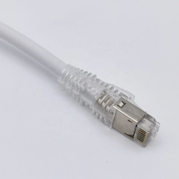 سلك التوصيل المزدوج الملتوي الزوجي الملتوي Cat6a SFTP LSZH RjZH Rj45 Commiskope سلك التوصيل المزدوج الملتوي الزوجي الملتوي Cat6a SFTP LSZH RjZH Rj45 Commiskope
